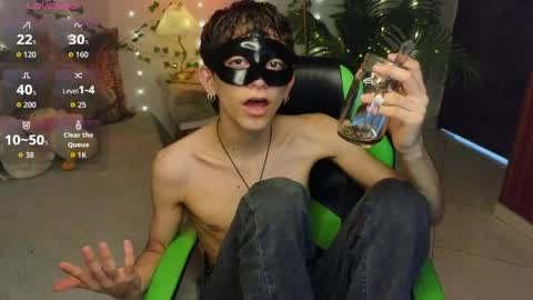Snapshot of matty_spark chatting on 04-29-26, 01:15 matty_spark online show from 04-29-26, 01:15