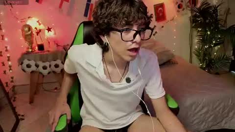 Snapshot of matty_spark chatting on 07-17-26, 01:51 matty_spark online show from 07-17-26, 01:51