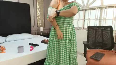 Snapshot of mature_bigass__ chatting on 01-13-26, 11:59 Maria online show from 01-13-26, 11:59