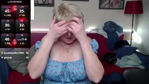 Lana online show from 12-20-25, 01:07