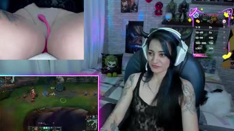 Snapshot of mature_gamer chatting on 10-21-25, 03:13 Nath online show from 10-21-25, 03:13