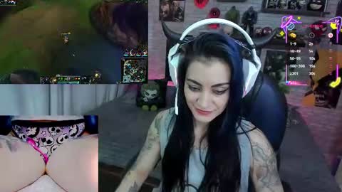 Snapshot of mature_gamer chatting on 06-11-26, 09:57 Nath online show from 06-11-26, 09:57