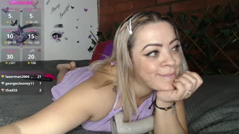 Snapshot of mature_liaa chatting on 01-22-25, 02:04 Mature liaa online show from 01-22-25, 02:04