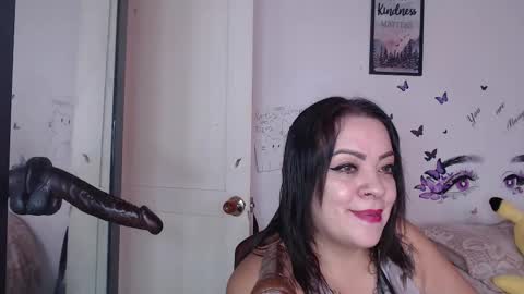Snapshot of mature_liaa chatting on 03-24-26, 03:28 Mature liaa online show from 03-24-26, 03:28