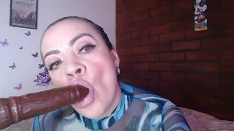 Snapshot of mature_liaa chatting on 03-29-26, 12:27 Mature liaa online show from 03-29-26, 12:27