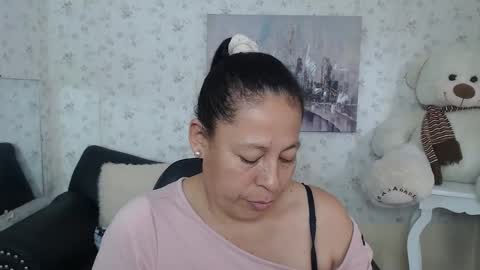Martina online show from 05-25-26, 08:48