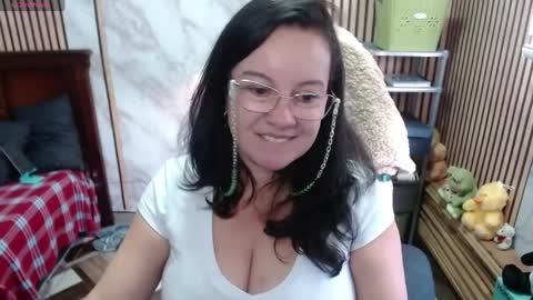 Sonia online show from 04-06-26, 10:44