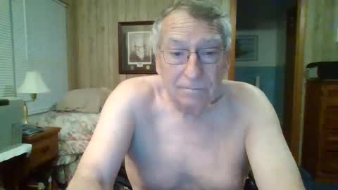 Snapshot of maturecouple1954 chatting on 01-29-25, 12:13 SXECPL55 at G mail Dot Com online show from 01-29-25, 12:13