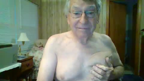 Snapshot of maturecouple1954 chatting on 02-19-25, 01:17 SXECPL55 at G mail Dot Com online show from 02-19-25, 01:17