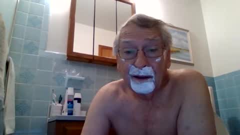 Snapshot of maturecouple1954 chatting on 11-07-25, 01:00 SXECPL55 at G mail Dot Com online show from 11-07-25, 01:00