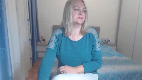 Snapshot of maturediana chatting on 05-02-26, 01:54 maturediana online show from 05-02-26, 01:54