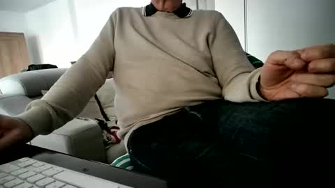 maturehotman online show from 03-20-26, 05:40