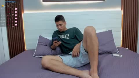 Snapshot of mauro_boy chatting on 06-20-26, 07:38 mauro_boy online show from 06-20-26, 07:38