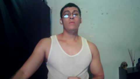 Snapshot of maurodirty chatting on 06-08-26, 08:15 Mauro online show from 06-08-26, 08:15