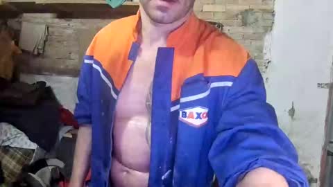 Snapshot of maury311278 chatting on 02-07-25, 11:45 Marcellobausola s k i -p e online show from 02-07-25, 11:45