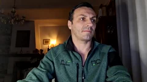 Snapshot of maury311278 chatting on 03-04-25, 09:32 Marcellobausola s k i -p e online show from 03-04-25, 09:32