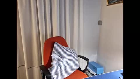 Snapshot of maury311278 chatting on 12-14-25, 10:14 Marcellobausola s k i -p e online show from 12-14-25, 10:14