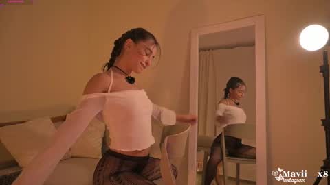 Snapshot of mavii__ chatting on 03-12-26, 09:21 Maria Victoria Schedule 2pm until 9pm GMT-5 online show from 03-12-26, 09:21