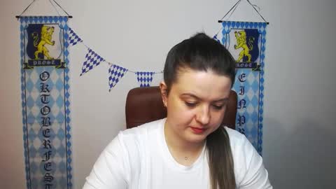 Snapshot of mavkacute chatting on 09-24-25, 06:11 MavkaCute online show from 09-24-25, 06:11