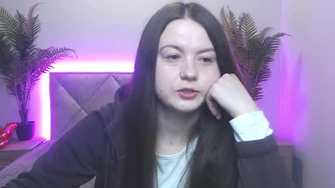 Snapshot of mavkacute chatting on 10-11-25, 06:17 MavkaCute online show from 10-11-25, 06:17