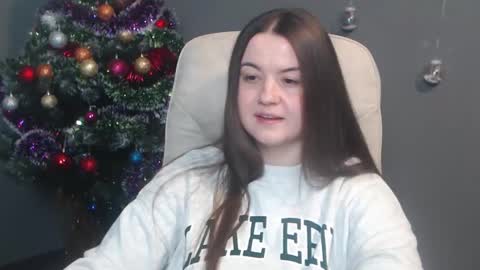 Snapshot of mavkacute chatting on 12-17-25, 07:09 MavkaCute online show from 12-17-25, 07:09