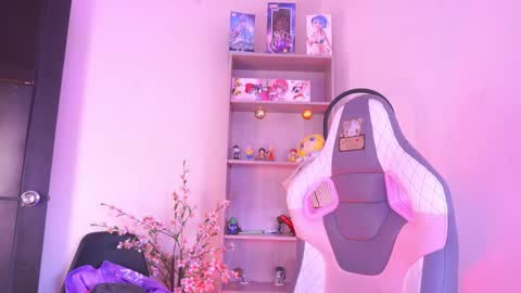 Snapshot of mavy_ chatting on 02-27-26, 07:03 MAVY online show from 02-27-26, 07:03