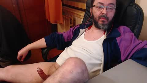 Snapshot of max818k chatting on 12-08-24, 03:13 Max online show from 12-08-24, 03:13