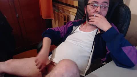 Snapshot of max818k chatting on 01-05-25, 08:52 Max online show from 01-05-25, 08:52