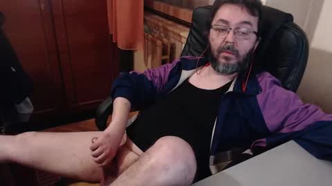 Snapshot of max818k chatting on 01-18-25, 03:27 Max online show from 01-18-25, 03:27