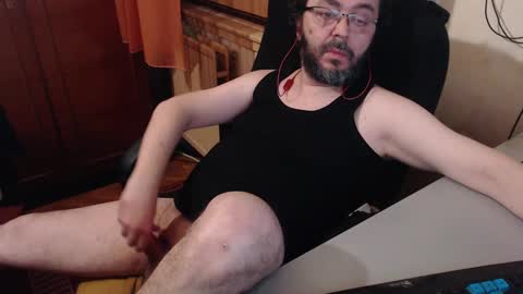 Snapshot of max818k chatting on 02-27-25, 06:53 Max online show from 02-27-25, 06:53