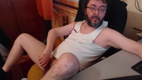 Snapshot of max818k chatting on 03-09-25, 02:32 Max online show from 03-09-25, 02:32