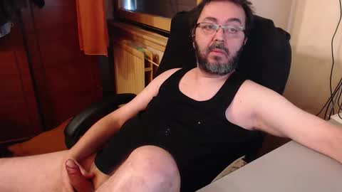 Snapshot of max818k chatting on 10-05-25, 05:39 Max online show from 10-05-25, 05:39