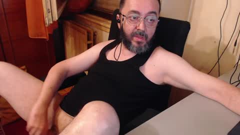 Snapshot of max818k chatting on 06-23-26, 07:01 Max online show from 06-23-26, 07:01