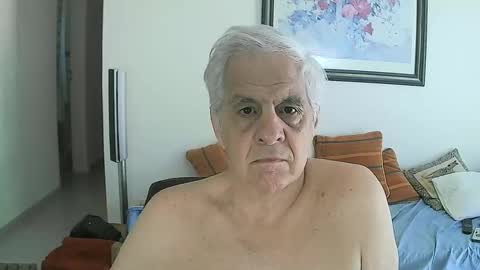 Snapshot of max_2017 chatting on 12-04-24, 01:31 max_2017 online show from 12-04-24, 01:31