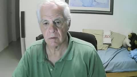 Snapshot of max_2017 chatting on 10-18-25, 02:14 max_2017 online show from 10-18-25, 02:14