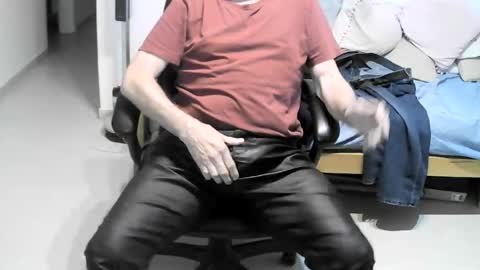 Snapshot of max_2017 chatting on 07-13-26, 02:25 max_2017 online show from 07-13-26, 02:25