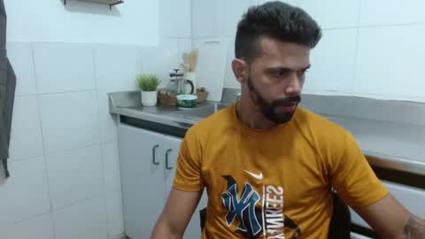 Max  Ashley online show from 11-22-25, 01:54