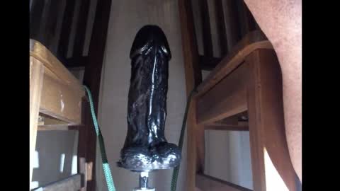 Snapshot of max_bondage chatting on 11-15-25, 01:25 max_bondage online show from 11-15-25, 01:25