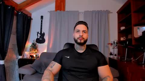 Snapshot of max_dic1 chatting on 01-04-25, 02:46 max D. online show from 01-04-25, 02:46