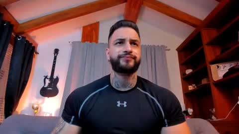 Snapshot of max_dic1 chatting on 02-01-25, 07:47 max D. online show from 02-01-25, 07:47