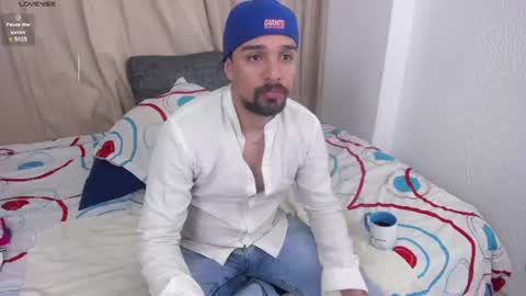 Snapshot of max_ed chatting on 06-23-26, 12:03 edward online show from 06-23-26, 12:03