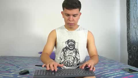 Max online show from 12-05-25, 05:53