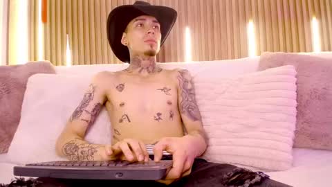 Snapshot of max_hader chatting on 02-09-26, 12:53 Max online show from 02-09-26, 12:53