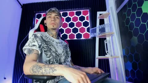 Max online show from 04-09-26, 03:06