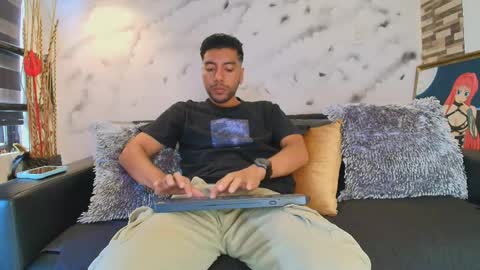 Max Hornye online show from 04-11-26, 06:45