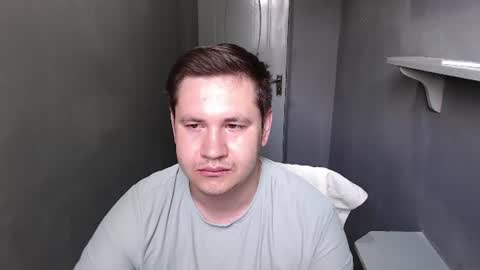 Snapshot of max_marlyn chatting on 06-18-26, 04:24 Max Marlyn online show from 06-18-26, 04:24