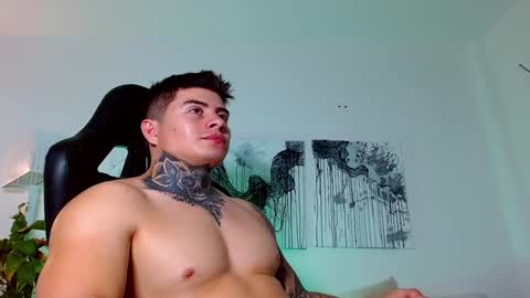 Snapshot of max_mayer chatting on 01-03-25, 09:36 Maximo Mayer online show from 01-03-25, 09:36