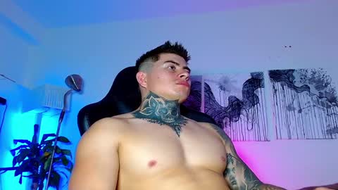 Snapshot of max_mayer chatting on 01-11-25, 06:12 Maximo Mayer online show from 01-11-25, 06:12