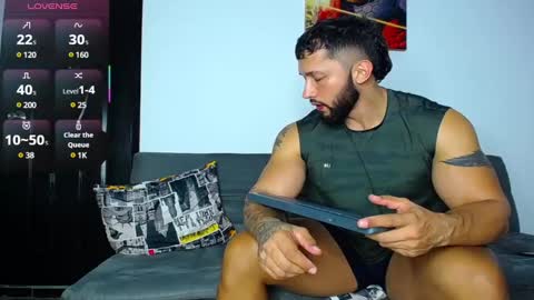 Snapshot of max_mayer chatting on 02-20-25, 11:21 Maximo Mayer online show from 02-20-25, 11:21