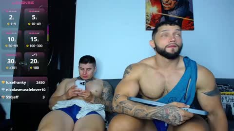 Snapshot of max_mayer chatting on 02-23-25, 05:45 Maximo Mayer online show from 02-23-25, 05:45